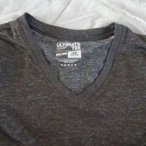 Adidas women's t-shirt size med